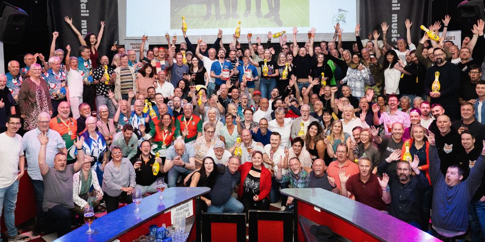 Bowling participants